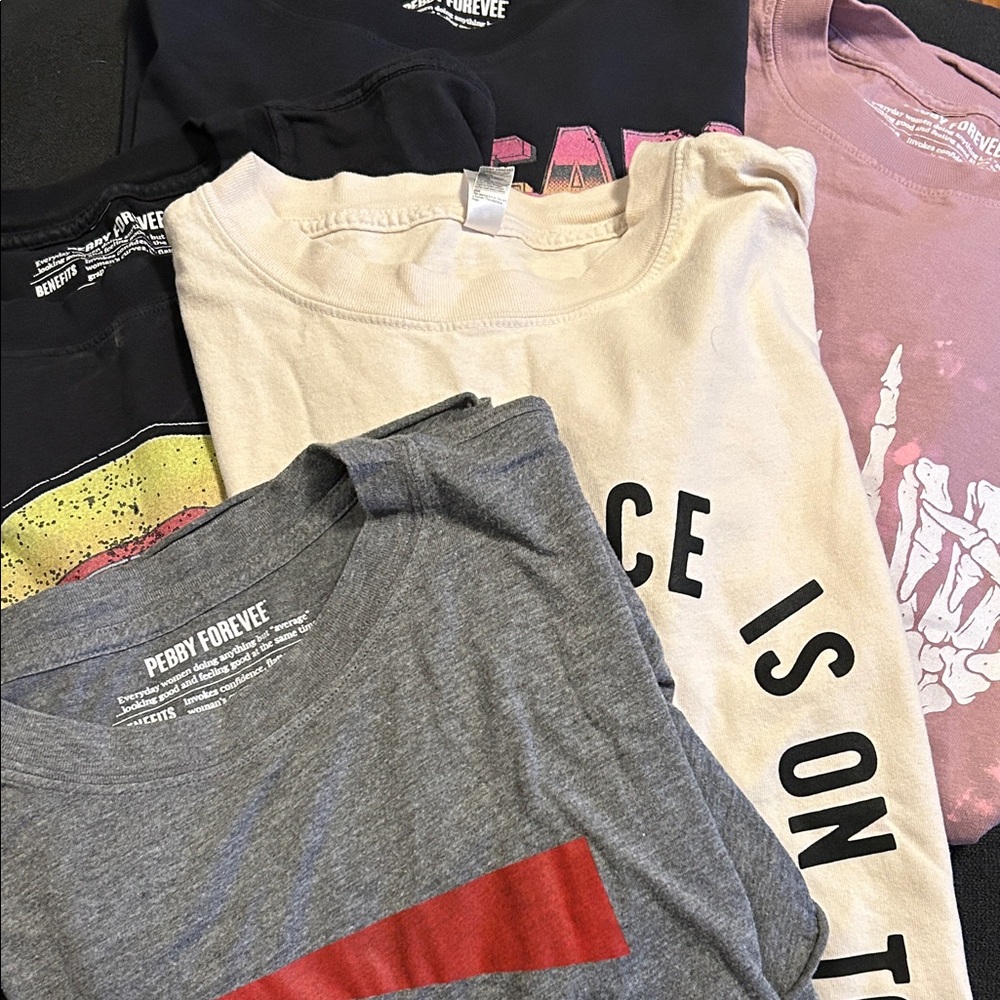 Pebby Forevee T-shirt LOT large